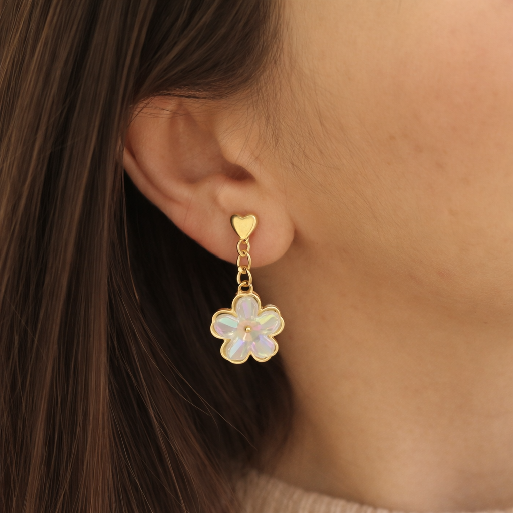 Luxury White Floral Dangle Earrings