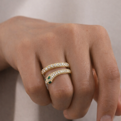 The Emerald Aura Snake Ring"