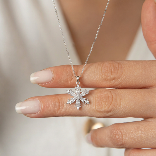 Snow Flake  Necklace