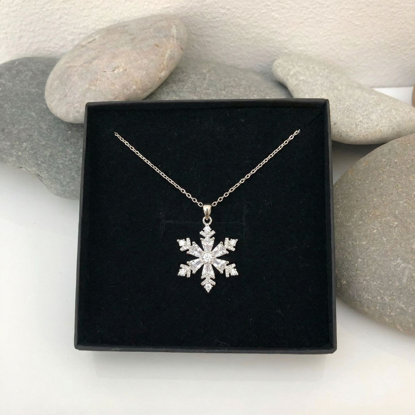 Snow Flake  Necklace