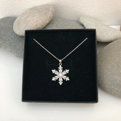 Snow Flake  Necklace