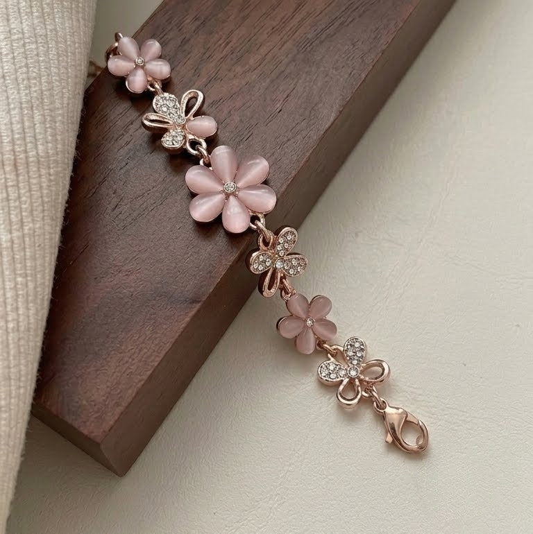 Women's Sweet Flower Rhinestone Bracelet