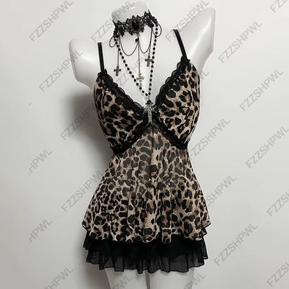 Vintage Vibe Streetwear Y2K Tank Top Harajuku Graphic Print Gothic Camis Punk Fashion Spicy Girls Crop Top Unique Sleeveless Top