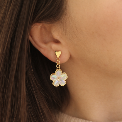 Luxury White Floral Dangle Earrings