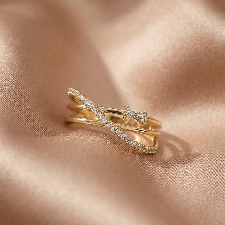 Intertwined Infinity Cross-Over Ring