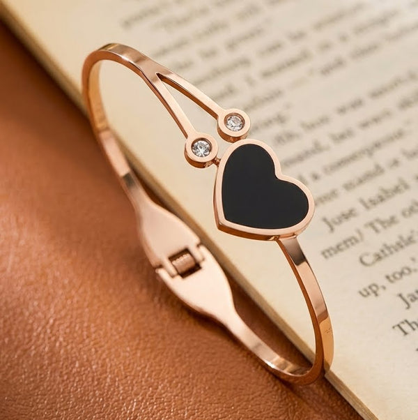 RoseBlack Heart Shape Bangle Bracelet